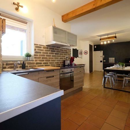 Mélina - appartement dans les remparts de la Bastide avec parking et terrasse Carcassonne Extérieur photo