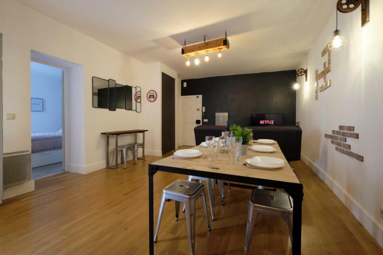 Mélina - appartement dans les remparts de la Bastide avec parking et terrasse Carcassonne Extérieur photo