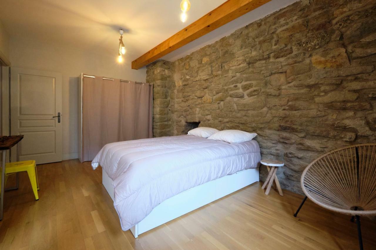 Mélina - appartement dans les remparts de la Bastide avec parking et terrasse Carcassonne Extérieur photo